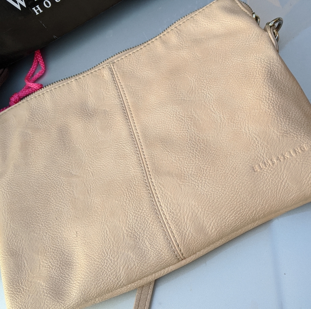 Crossbody purse